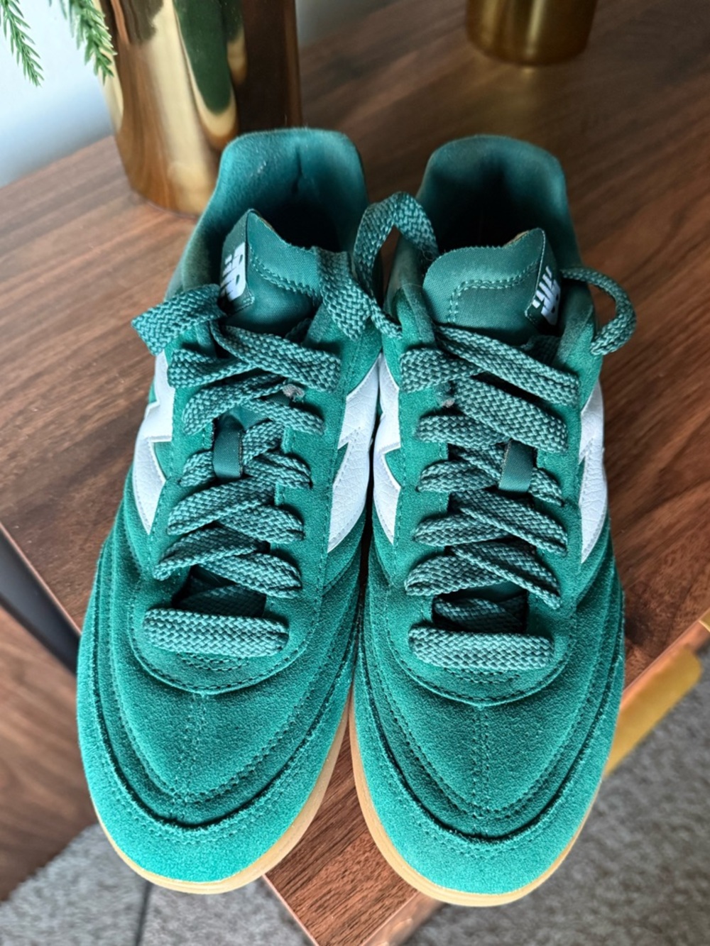 New Balance Men's Green Suede Sneakers with White Logo - Picture 2 of 8